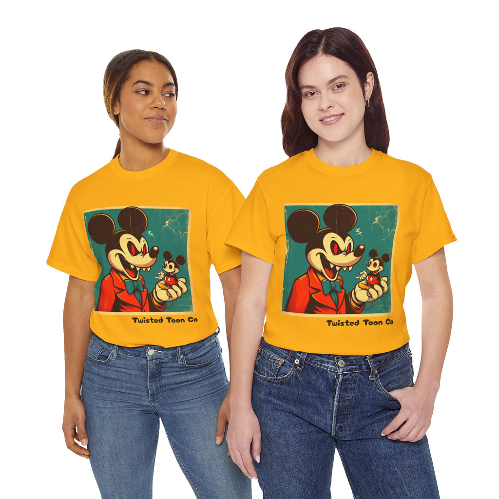 Vintage Cartoon Mouse Tee – Retro Illustration Graphic T-Shirt