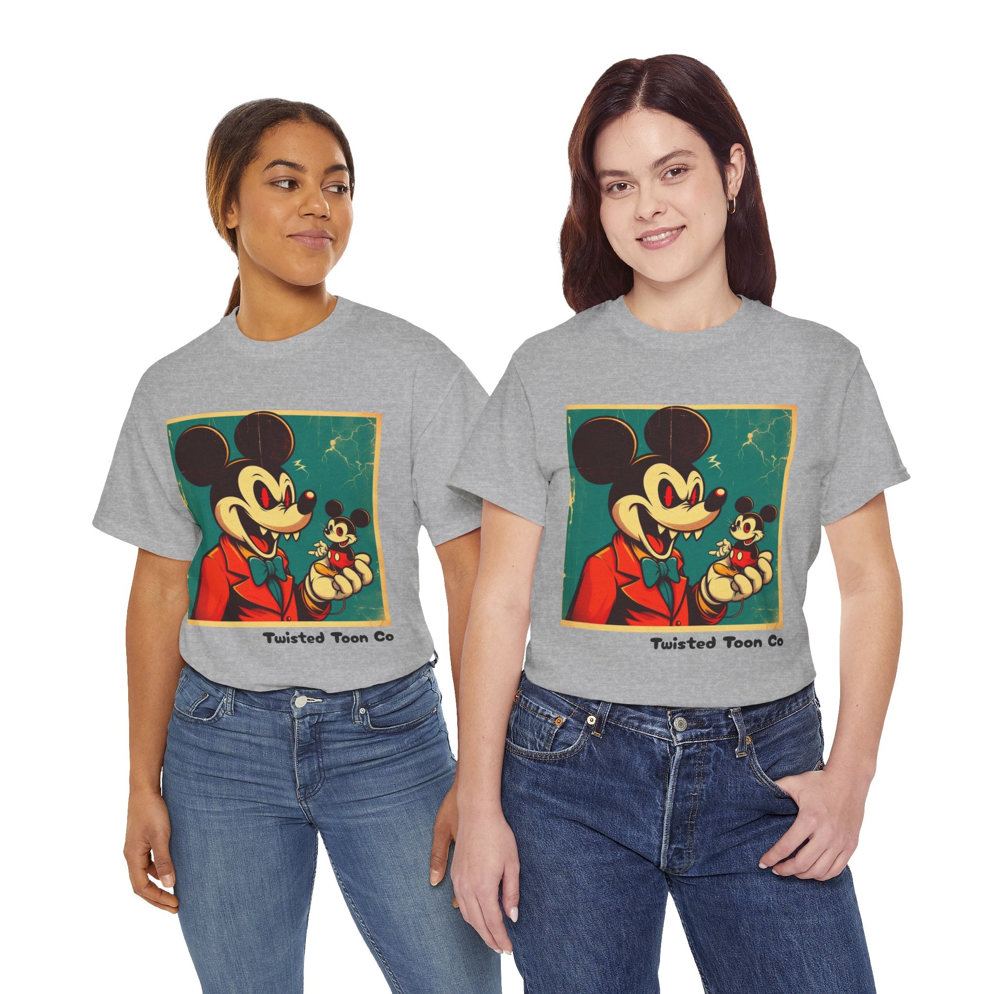 Vintage Cartoon Mouse Tee – Retro Illustration Graphic T-Shirt