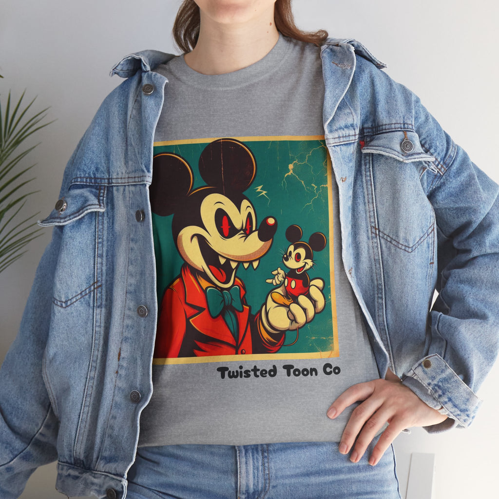 Vintage Cartoon Mouse Tee – Retro Illustration Graphic T-Shirt