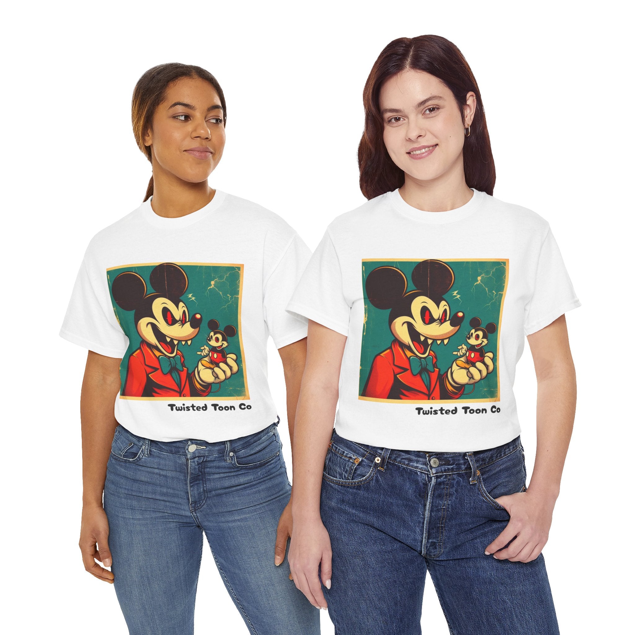 Vintage Cartoon Mouse Tee – Retro Illustration Graphic T-Shirt