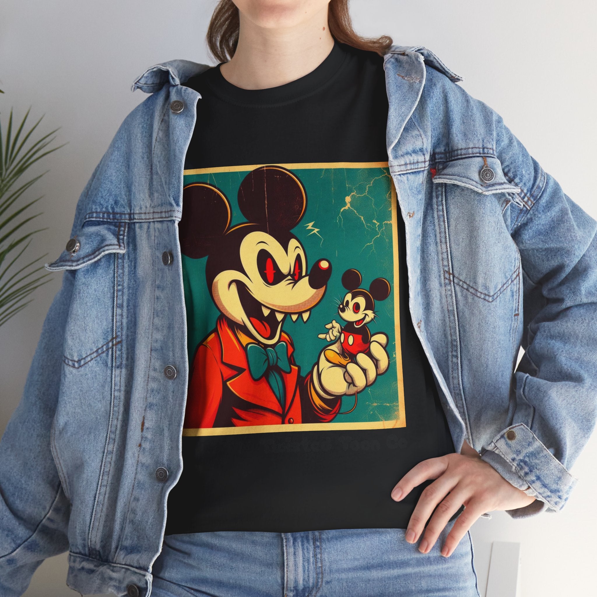 Vintage Cartoon Mouse Tee – Retro Illustration Graphic T-Shirt