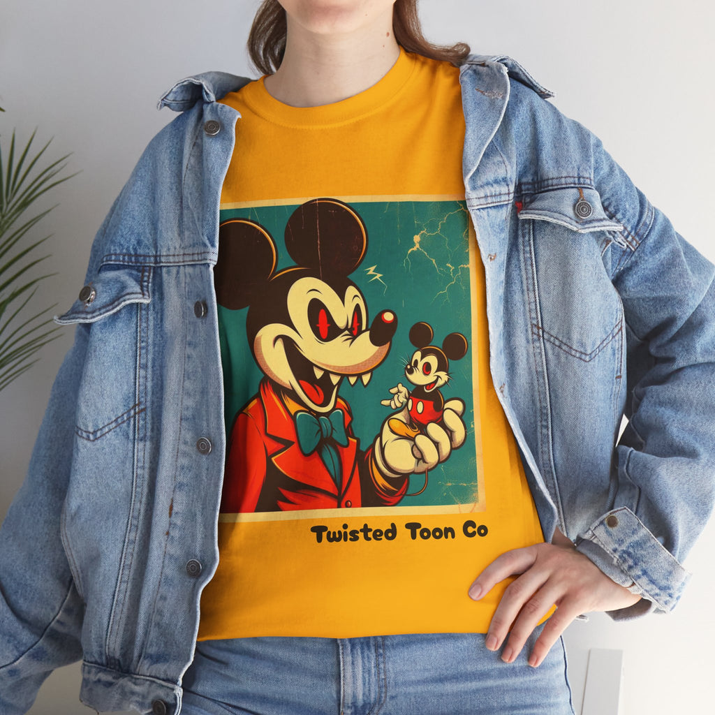 Vintage Cartoon Mouse Tee – Retro Illustration Graphic T-Shirt